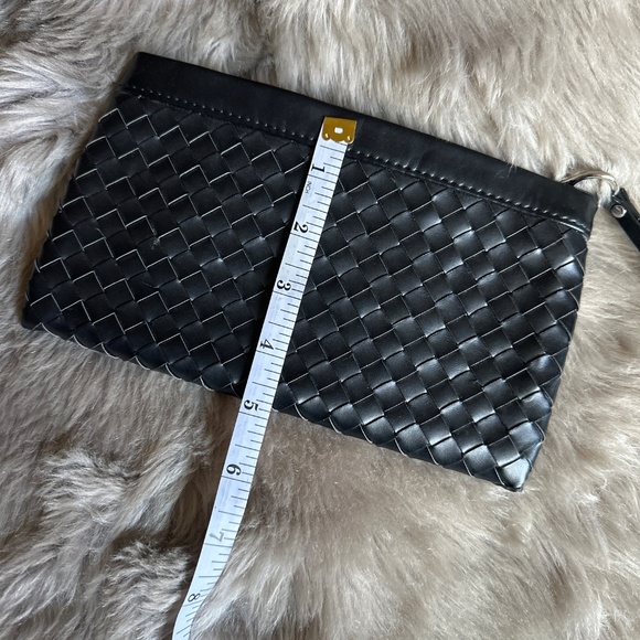 Black Wristlet Clutch H&M - Picture 4 of 4